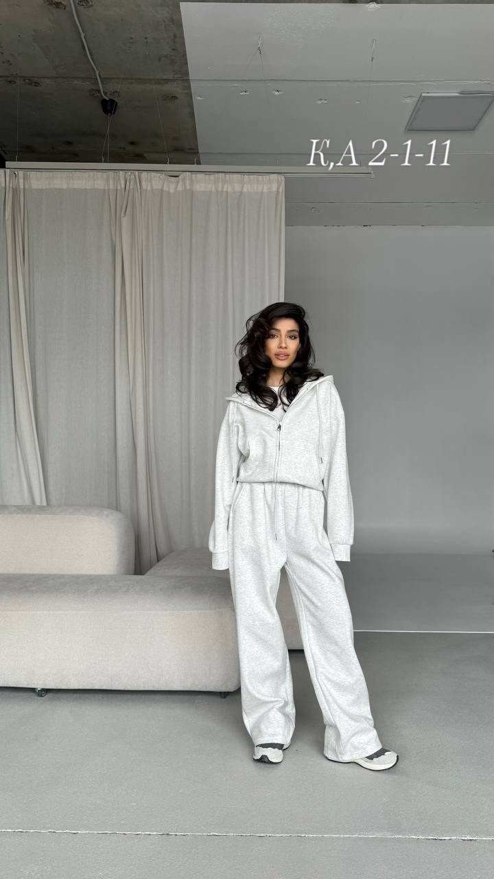 cпортивный костюм женский на флисе,спортивные костюмы женские,костюм спортивные женские костюмы,белый спортивный костюм,спортивный женский костюм светло-серый