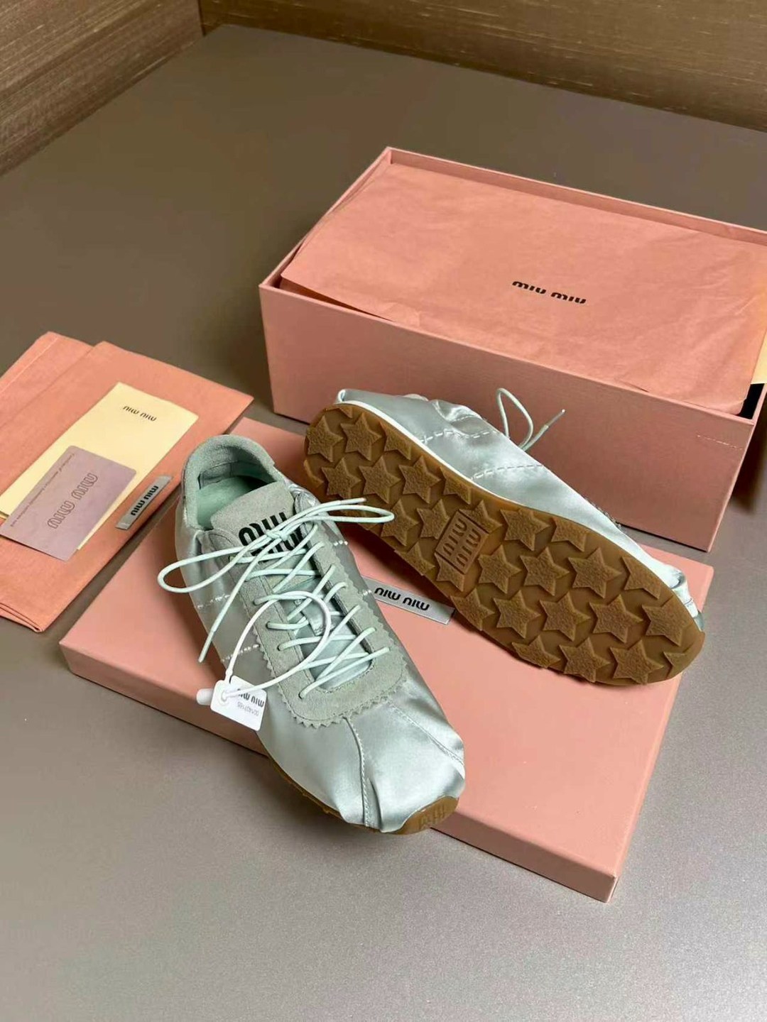 ,кроссовки женскиe,кроссовки повседневные,спортивная ,женская