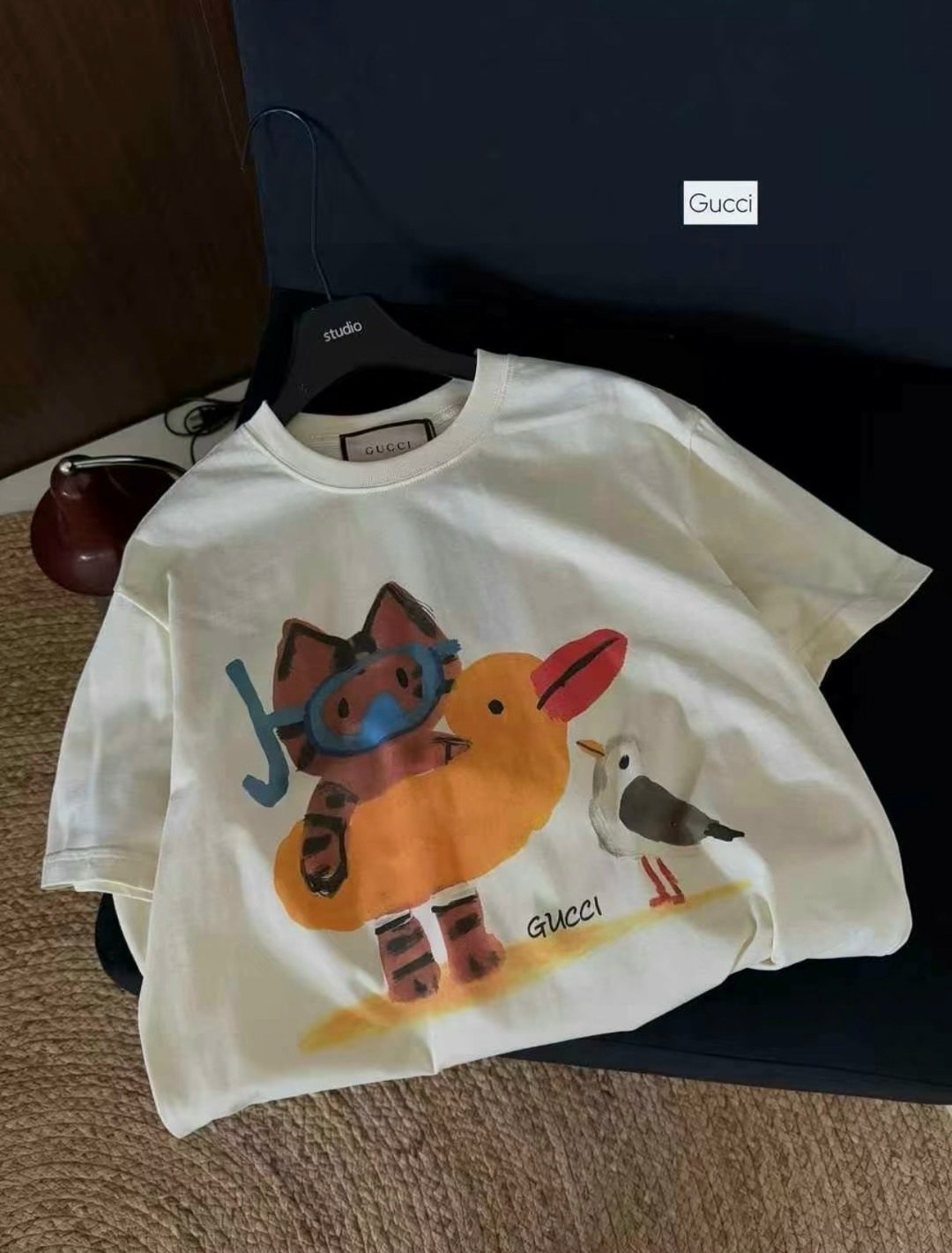 футболка gucci,футболка женская gucci,брендовые вещи,футболки модные,футболка с принтом