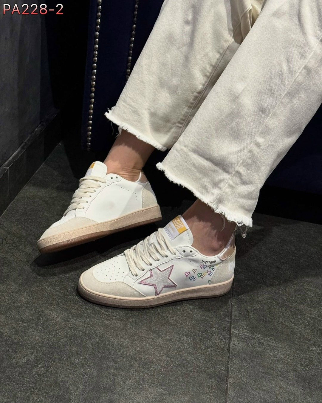 коричневые кроссовки ball star golden goose anthracite silver,golden goose deluxe brand замшевые кеды ball star,мужские замшевые низкие кроссовки с вышитыми звездами superstar golden goose коричневый,