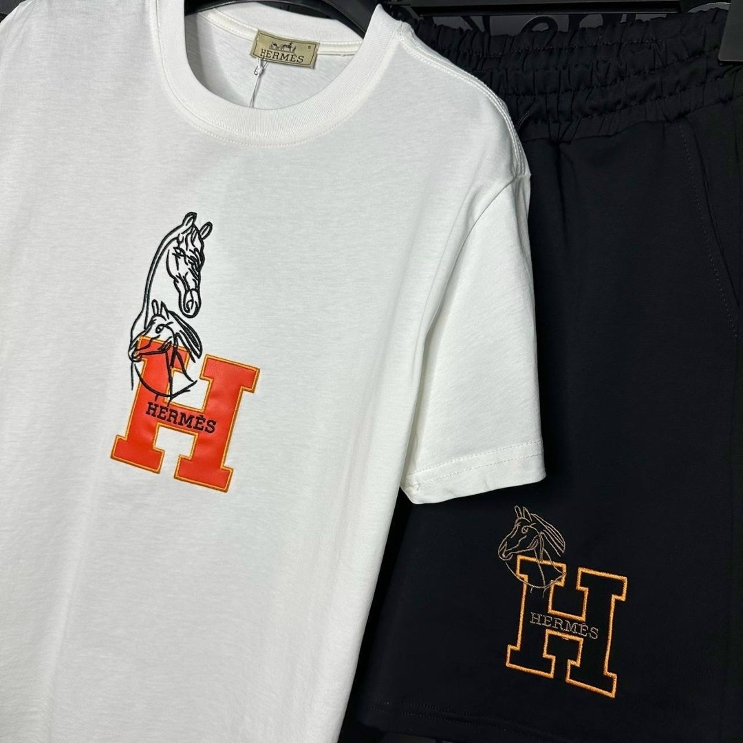 спортивный костюм calvin klein,спортивные костюм мужские с шортами,костюм футболка шорты,спортивный костюм летний,мужской летний костюм с шортами