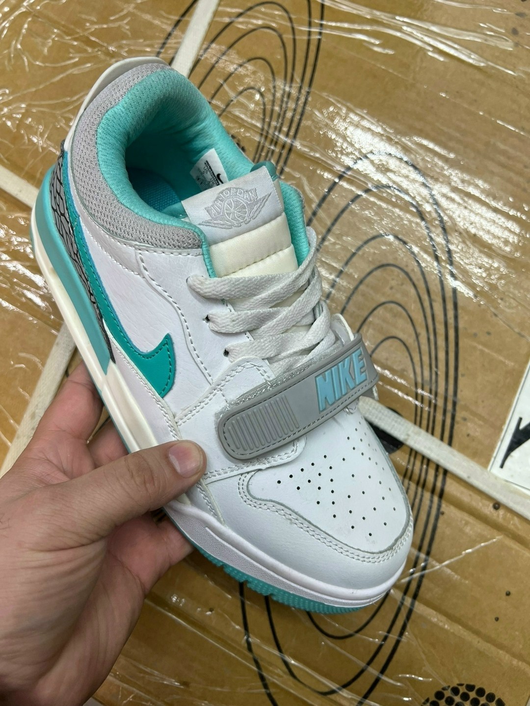 кроссовки,кросcовки jordan,кроссовки женские мужские,оригинальные кроссовки,кроссовки женские