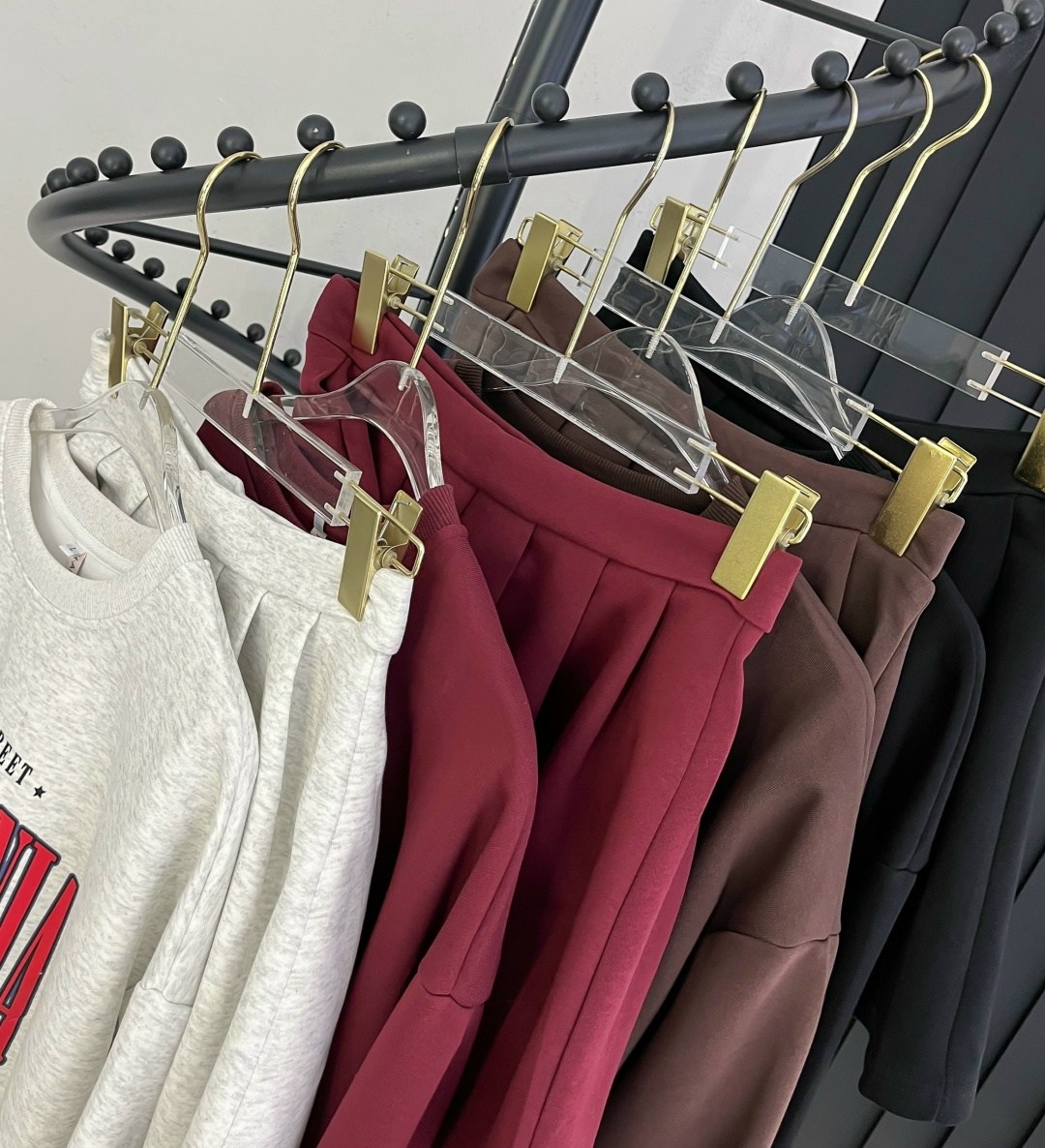 костюм свитшот с юбкой,костюм с юбкой,женский костюм двойка,костюм кофта и юбка,женские костюмы