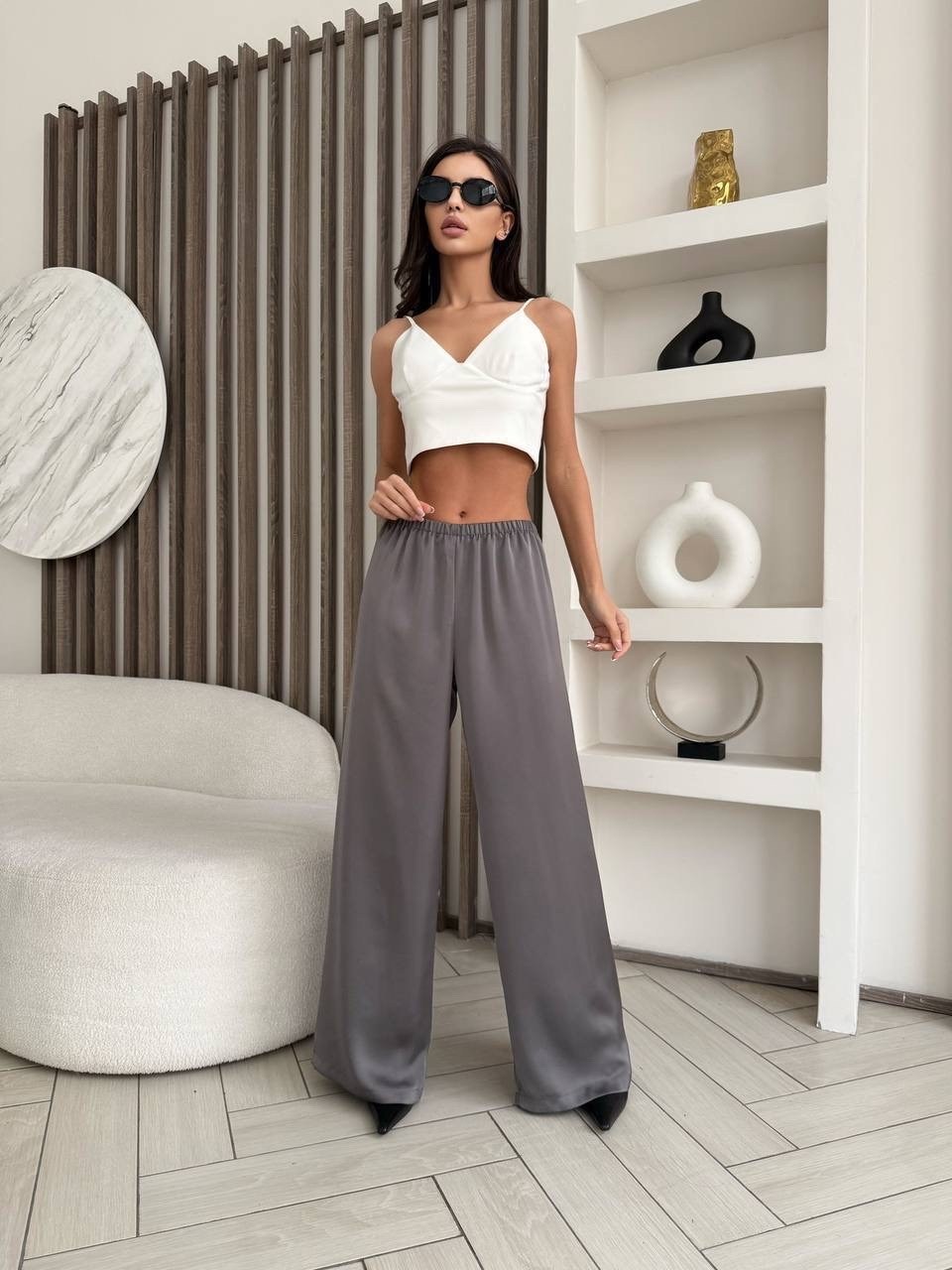 брюки шелковые палаццо на резинке qaso 251927240,брюки широкие,брюки палаццо,брюки модные,шелковые брюки