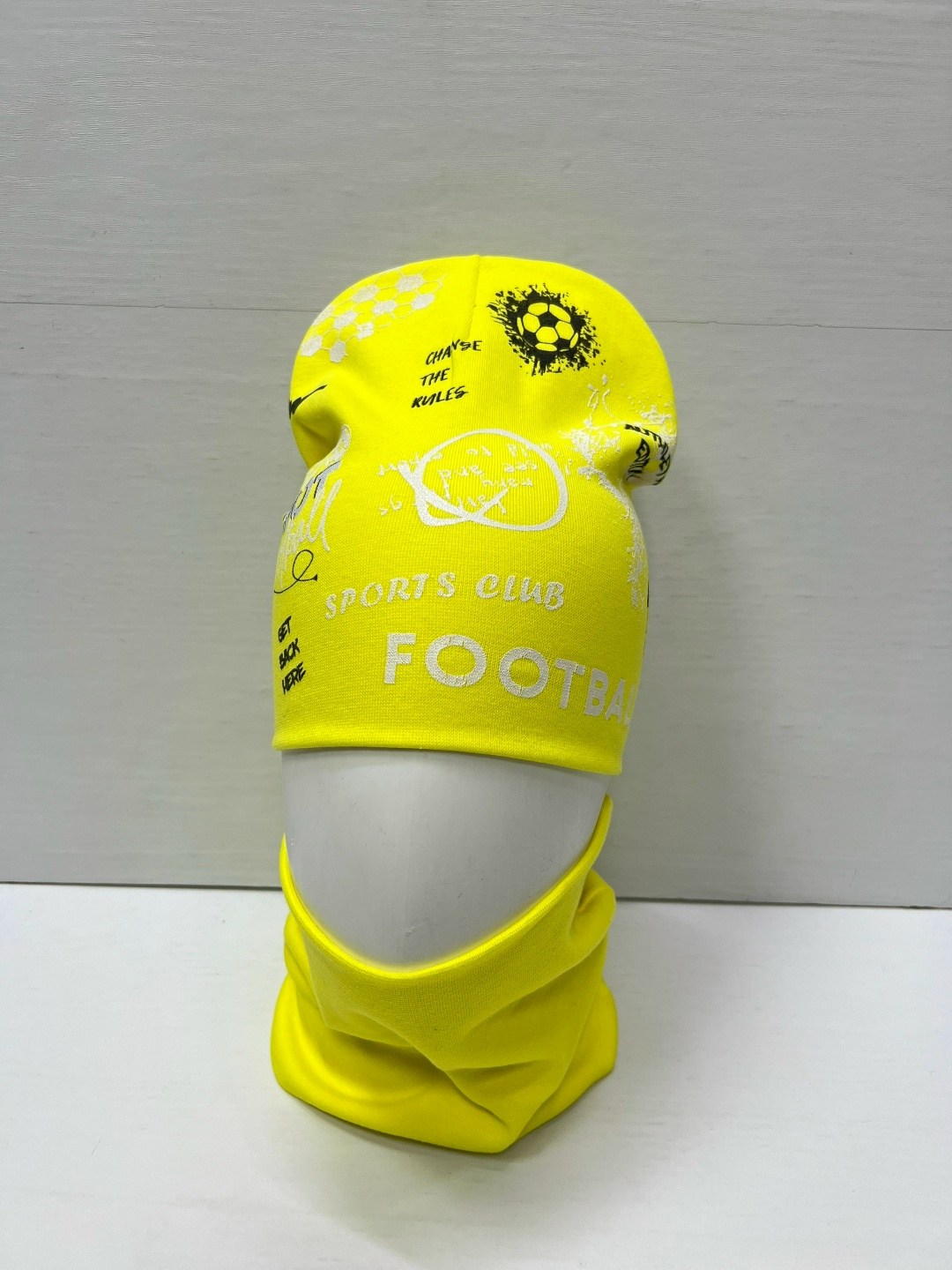 гетры футбольные,футбольные перчатки,футбольные носки,гетры для футбола,комплект носков