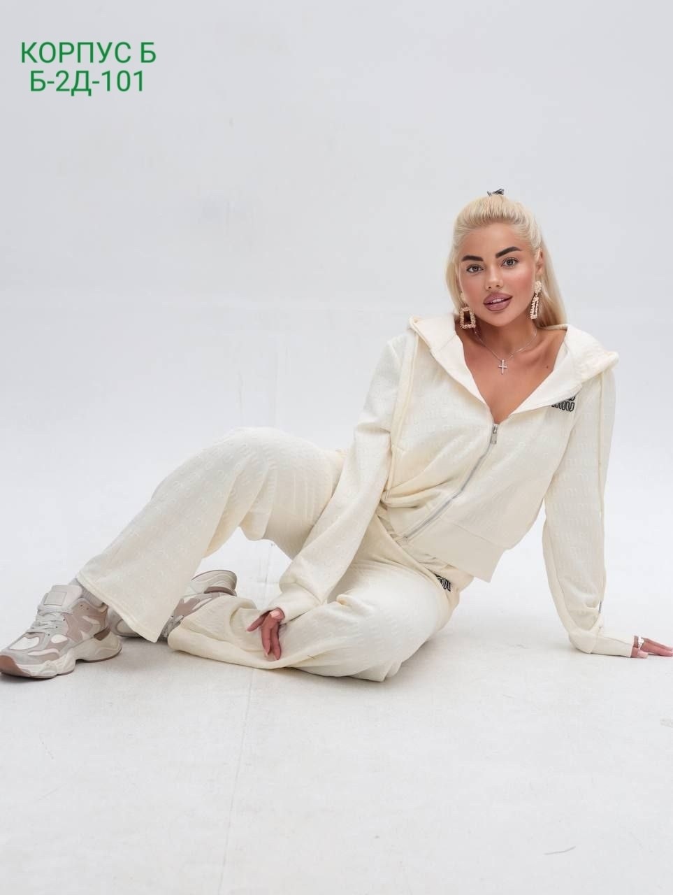 костюм женский,костюм белый,стильные костюмы,женский костюм белый,костюм спортивный женский