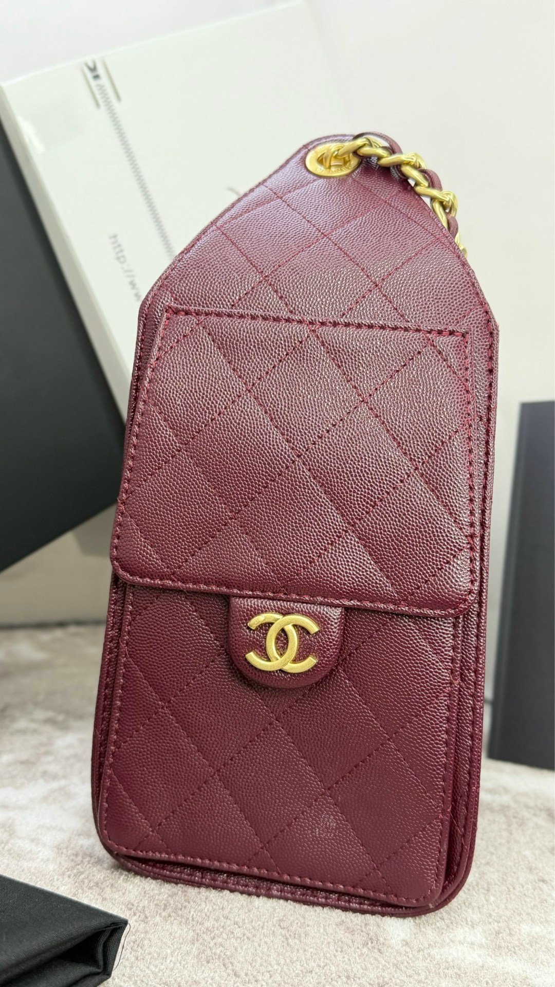 сумка chanel,кожаная белая сумка chanel,сумка шанель,chanel белая кожаная сумка через плечо для женщин,сумка шанель большая