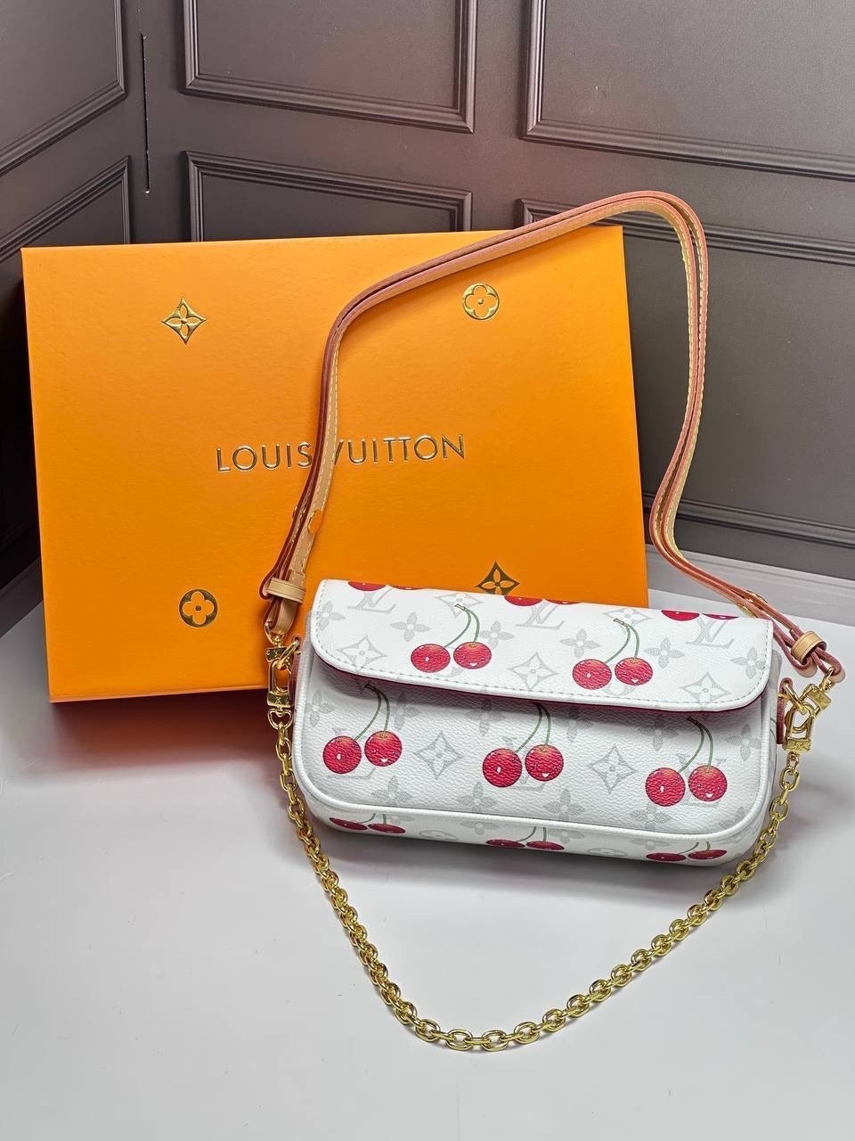 louis vuitton сумка на плечо,сумка louis vuitton,сумка женская louis vuitton,louis vuitton сумка на плечо мешок,сумочки