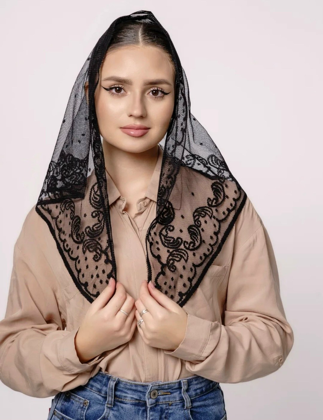 косынка для храма,платок белый,кружевной палантин,платок для церкви,женские платки