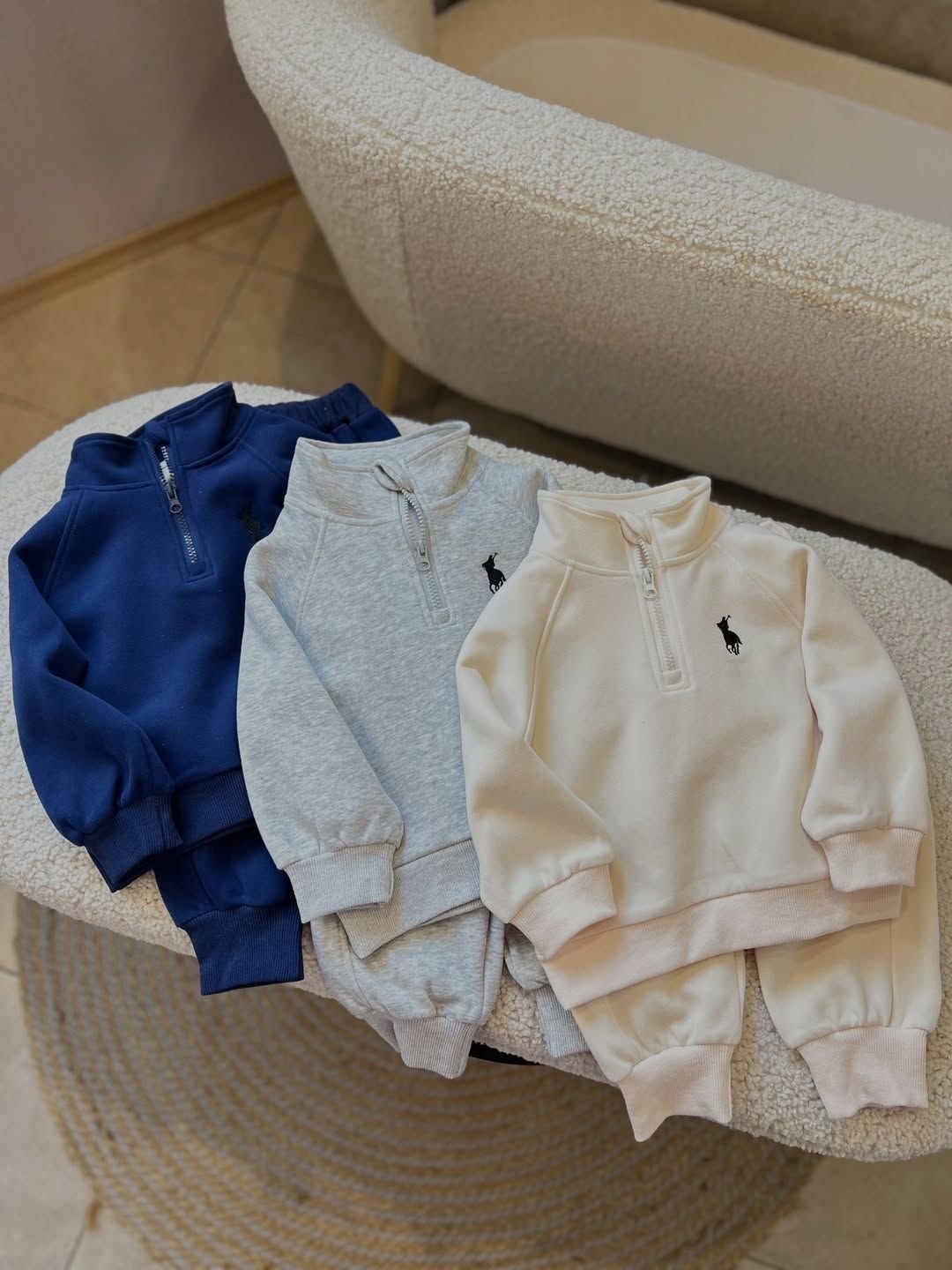 костюм на флисе,комплект одежды,костюм спортивный детский,детский костюм,детский флисовый костюм