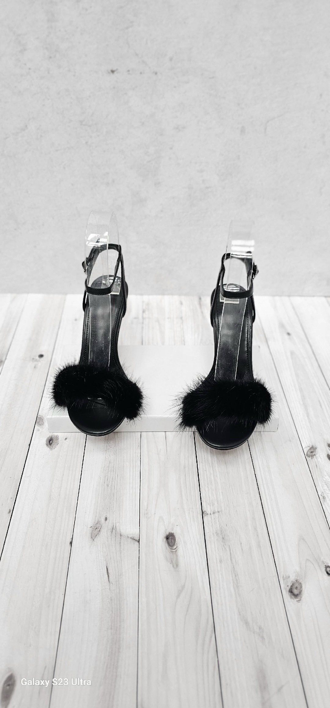 босоножки с мехом на каблуке,босоножки с мехом,меховые босоножки,босоножки на шпильках,босоножки на высоком каблуке