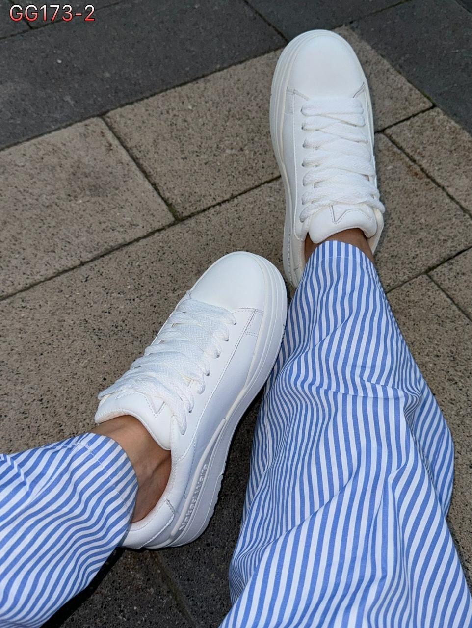 ,белые кроссовки,белые кеды,кроссовки модные,кеды женские белые на высокой подошве