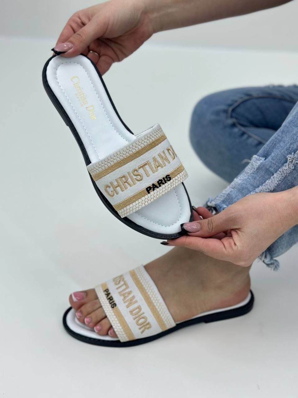 шлепанцы женские christian dior,dior dway шлепанцы,шлепанцы кристиан диор,шлепки диор,шлепки диор женские