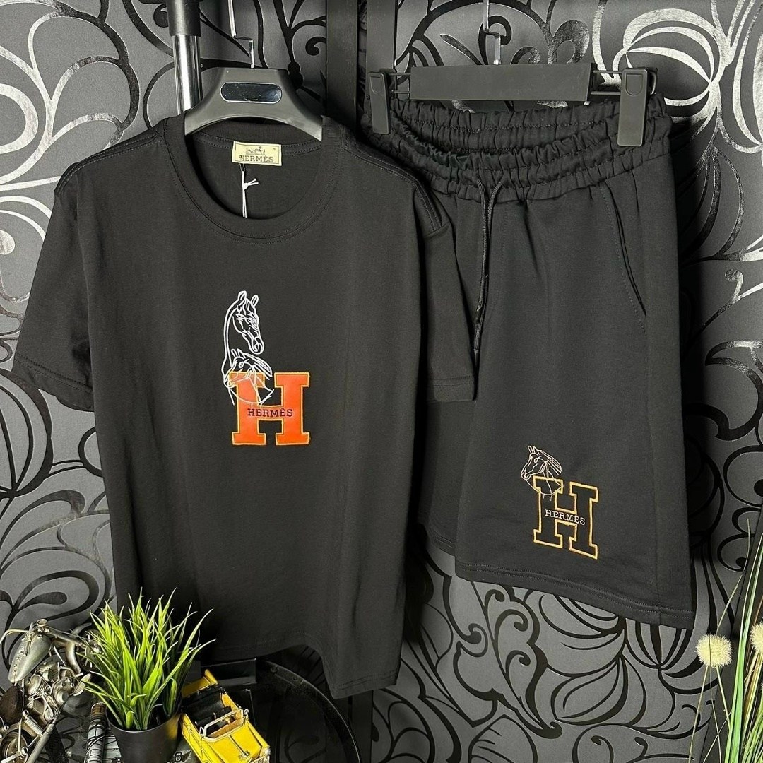 спортивный костюм calvin klein,спортивные костюм мужские с шортами,костюм футболка шорты,спортивный костюм летний,мужской летний костюм с шортами