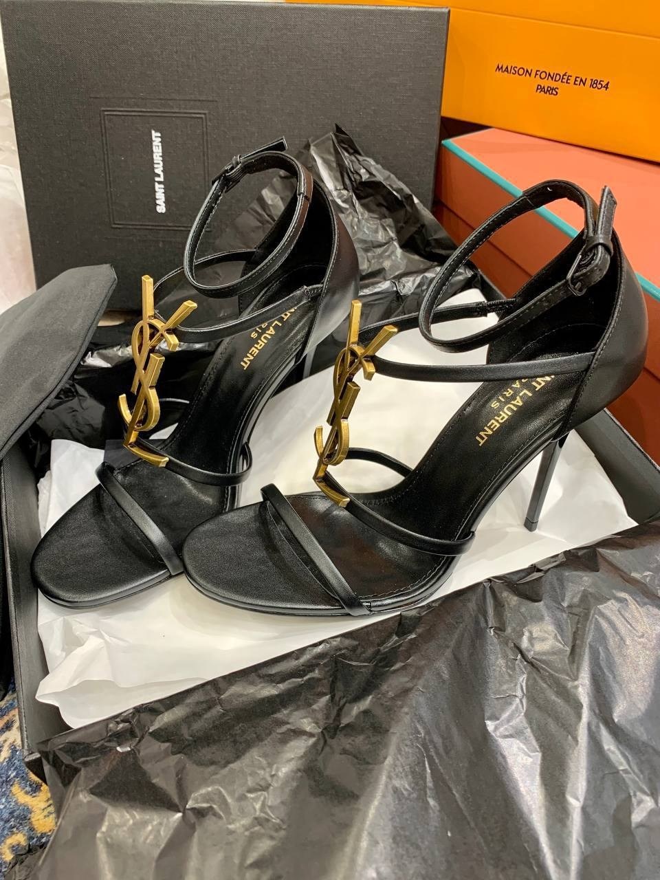 босоножки yves saint laurent,ив сен лоран босоножки,босоножки ysl,босоножки кассандра сен лоран,босоножки saint laurent