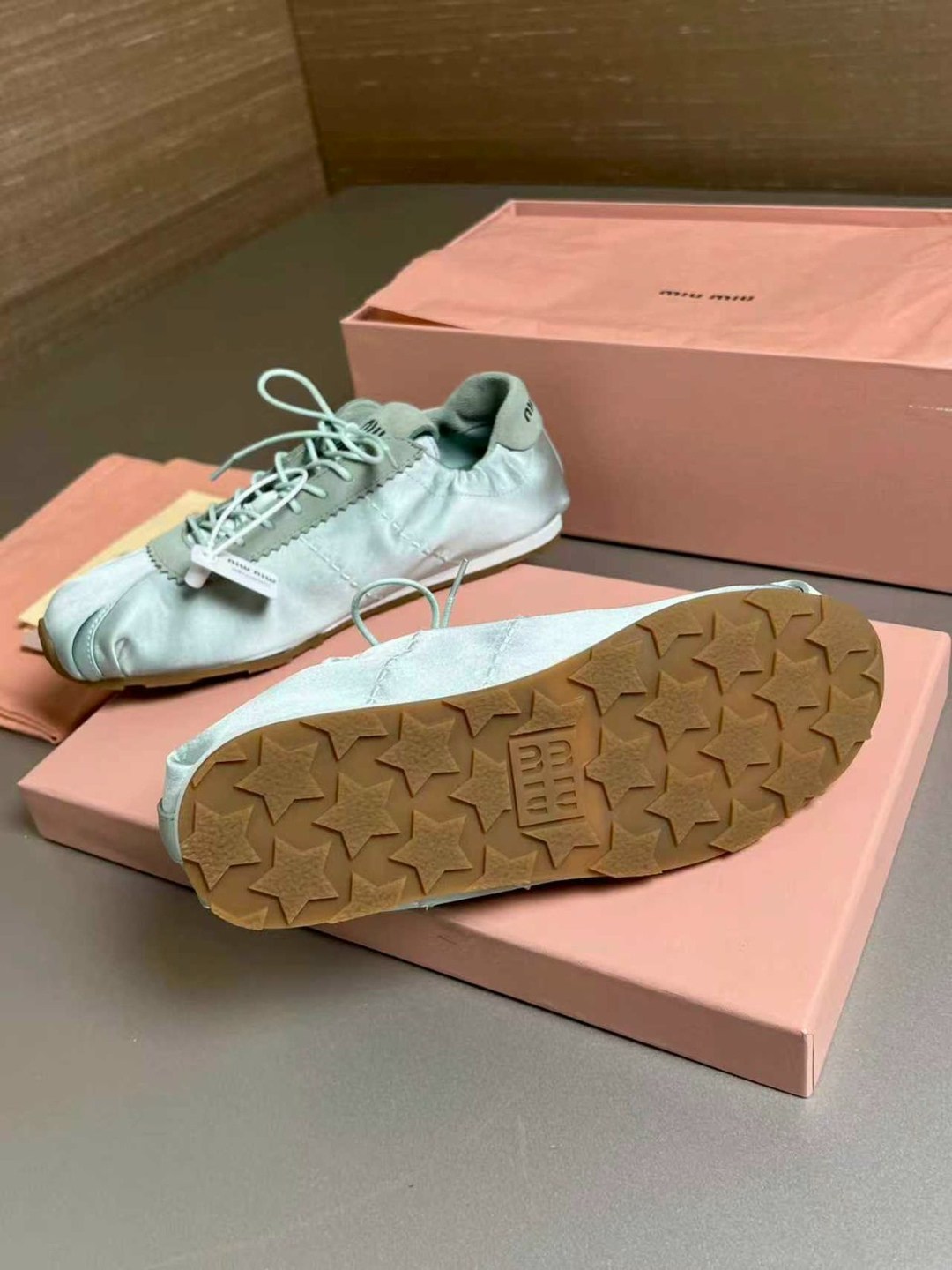 ,кроссовки женскиe,кроссовки повседневные,спортивная ,женская