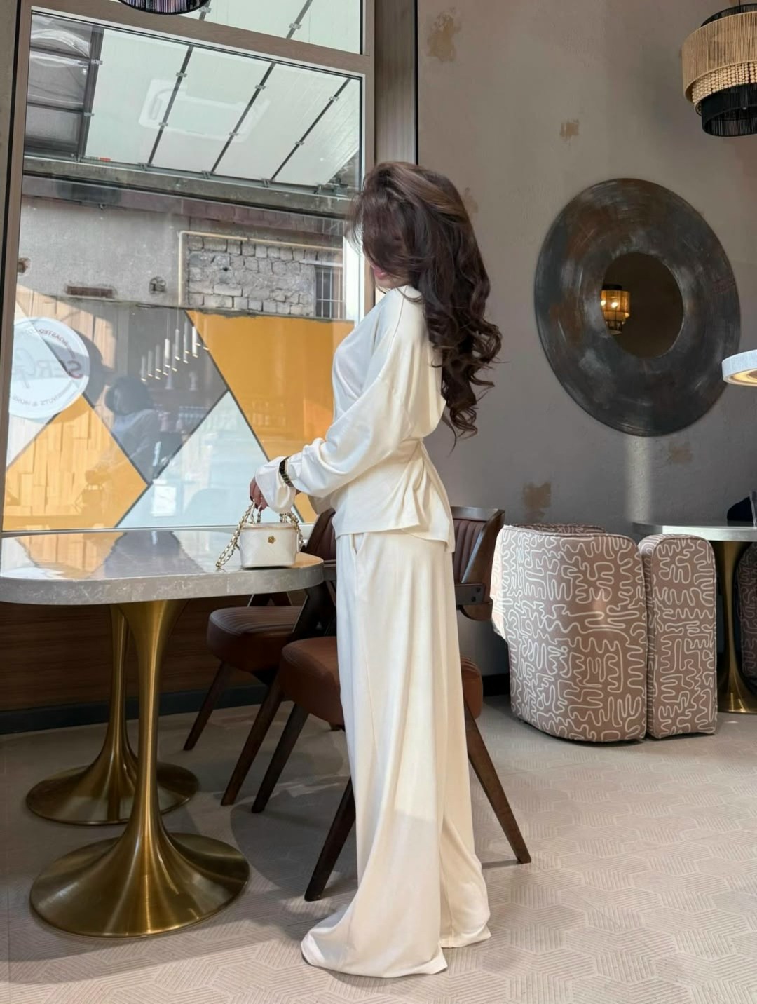 стильные костюмы,брючный костюм элегантный,элегантные наряды,костюм с брюками,шелковый костюм женский брючный