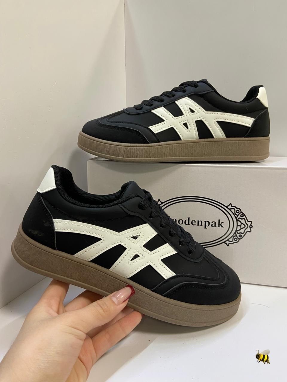 кроссовки женскиe,,кроссовки модные,спортивный , повседневные