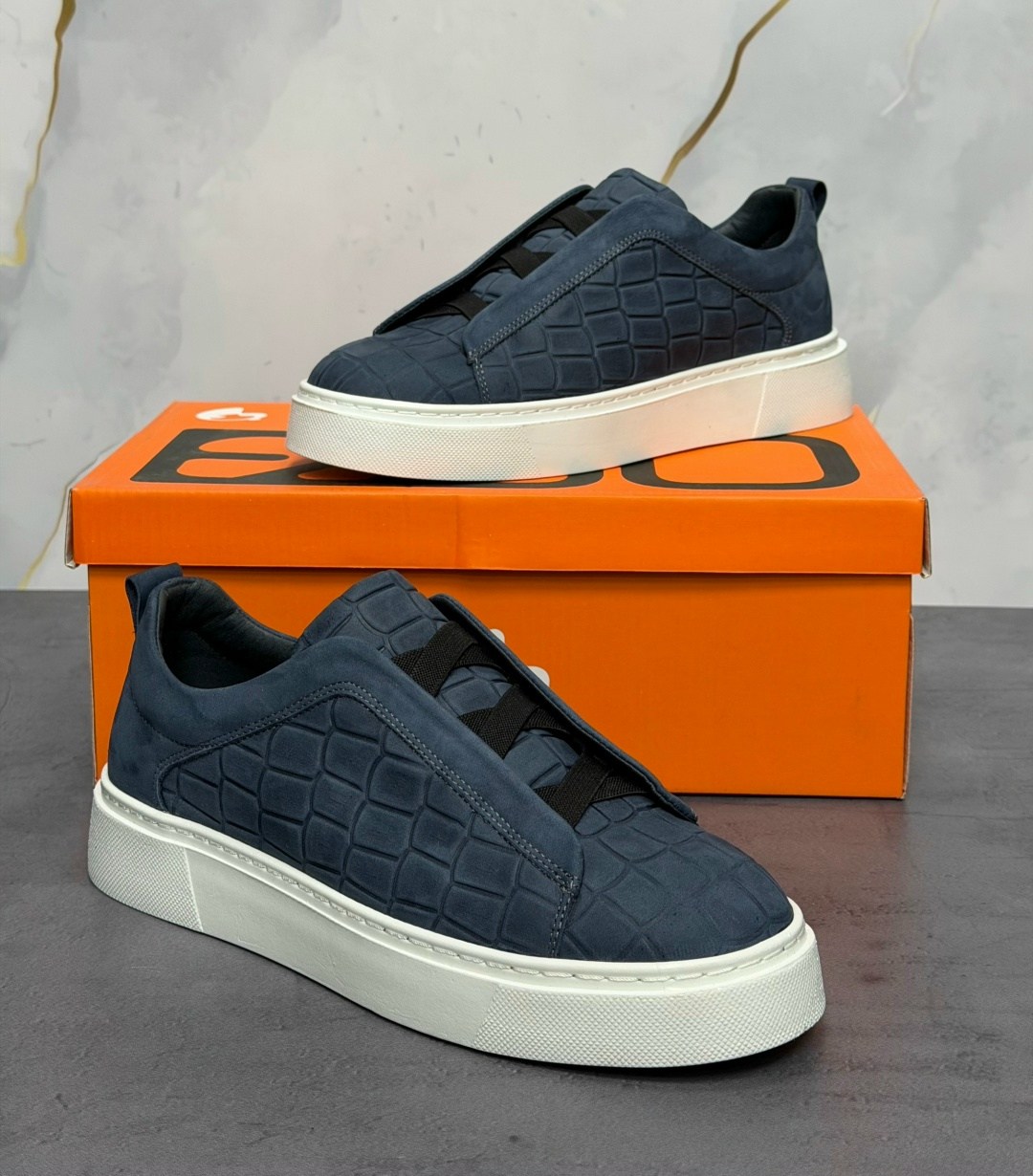 ,кеды из кожи крокодила fargoni,обуви,модные мужские кроссовки,кеды мужские