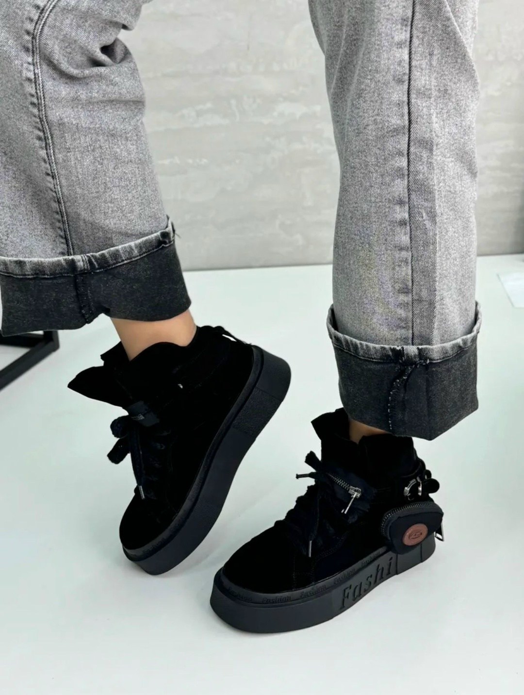 ,кеды disel замшевые на платформе,кеды disel замшевые на платформе fashionhut, женская,кеды prada