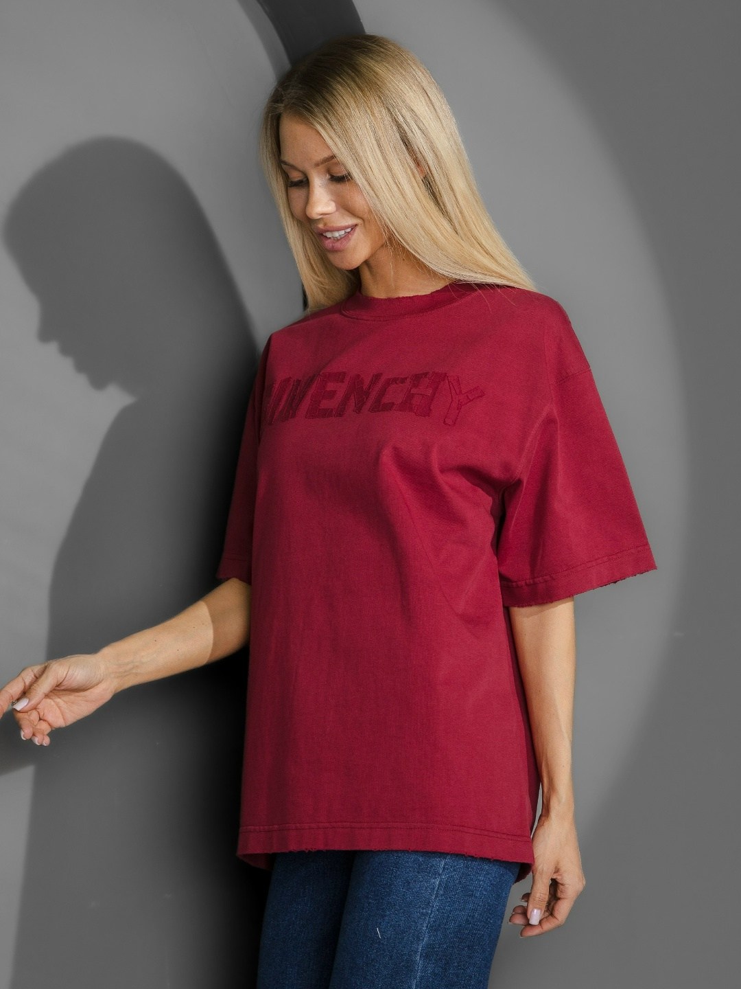 футболка женская бордовая,футболки женская,футболки женская оверсайз,бордовая футболка,футболки оверсайз