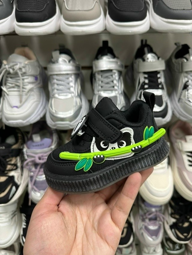 детские кроссовки,кроссовка детская,детская ,,кроссовки