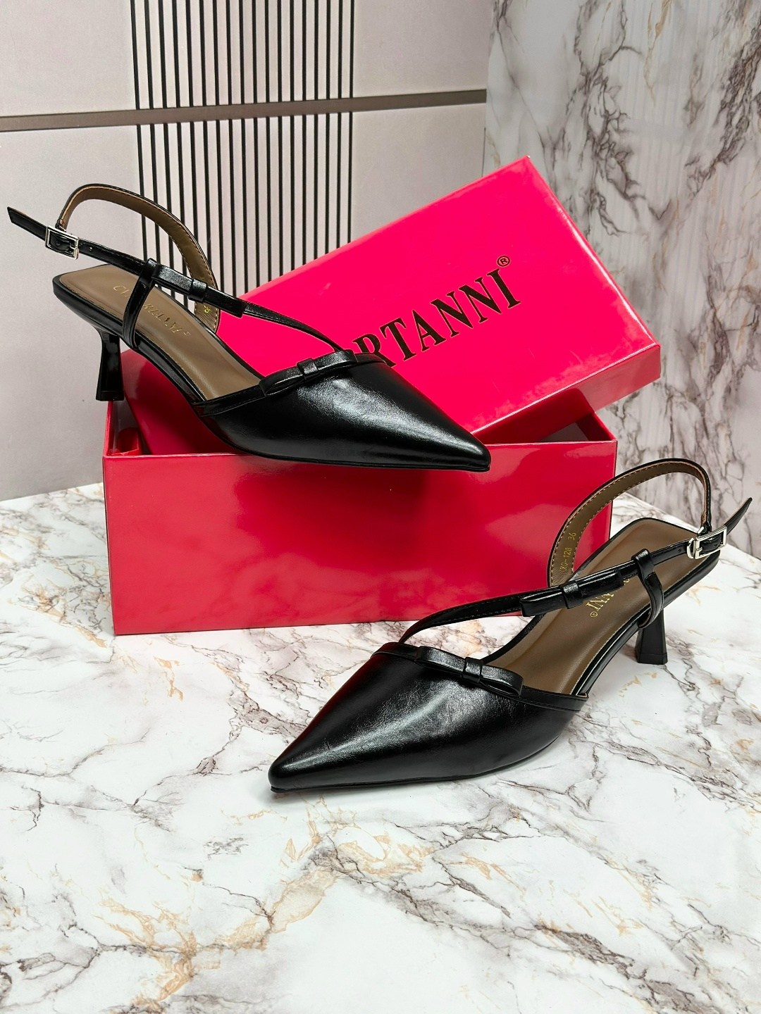 ,женские босоножки,туфли valentino,железные босоножки,женские каблуки