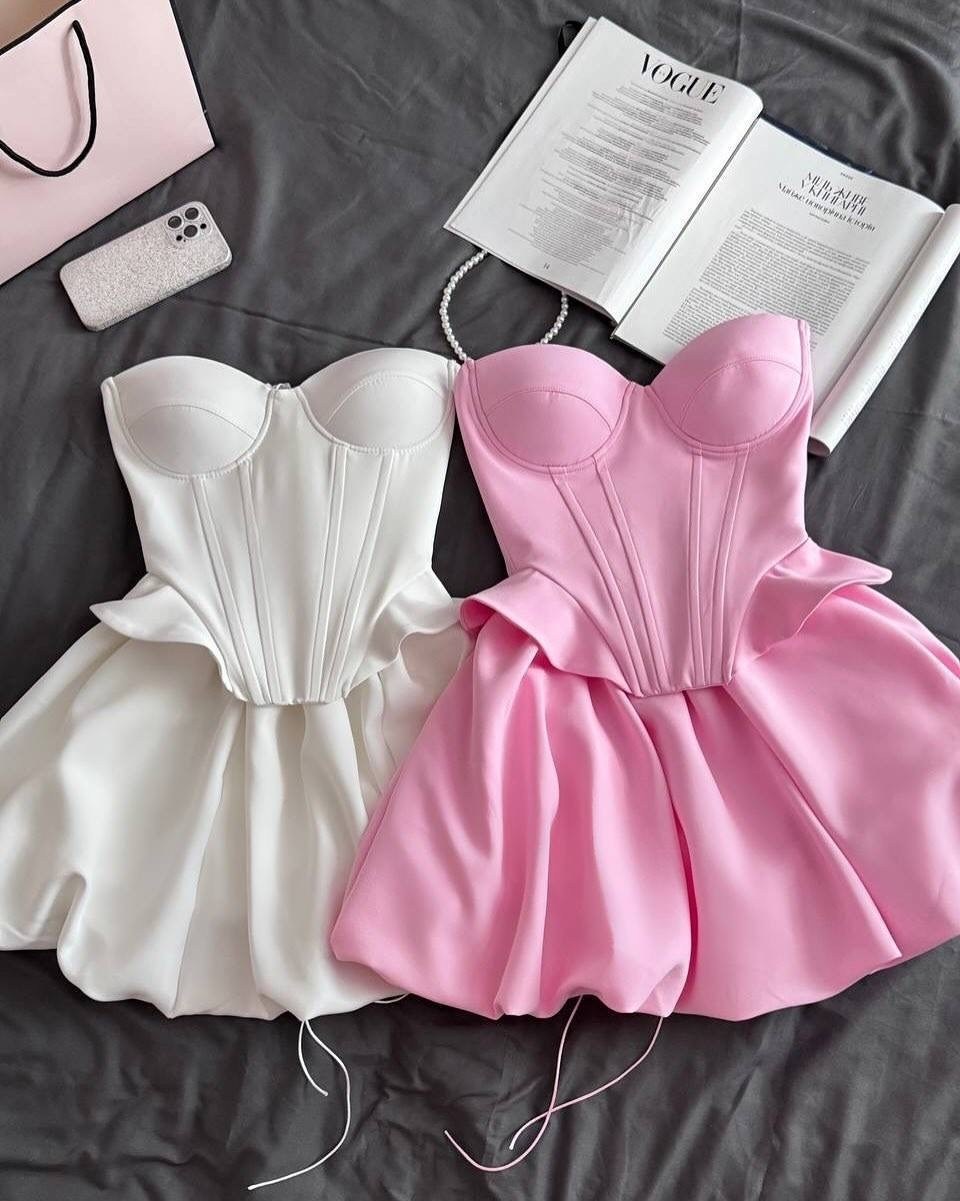 красное платье с корсетом,корсетное платье с пышной юбкой баллон красное,платье с корсетом,платье бюстье,бархатное платье с корсетом