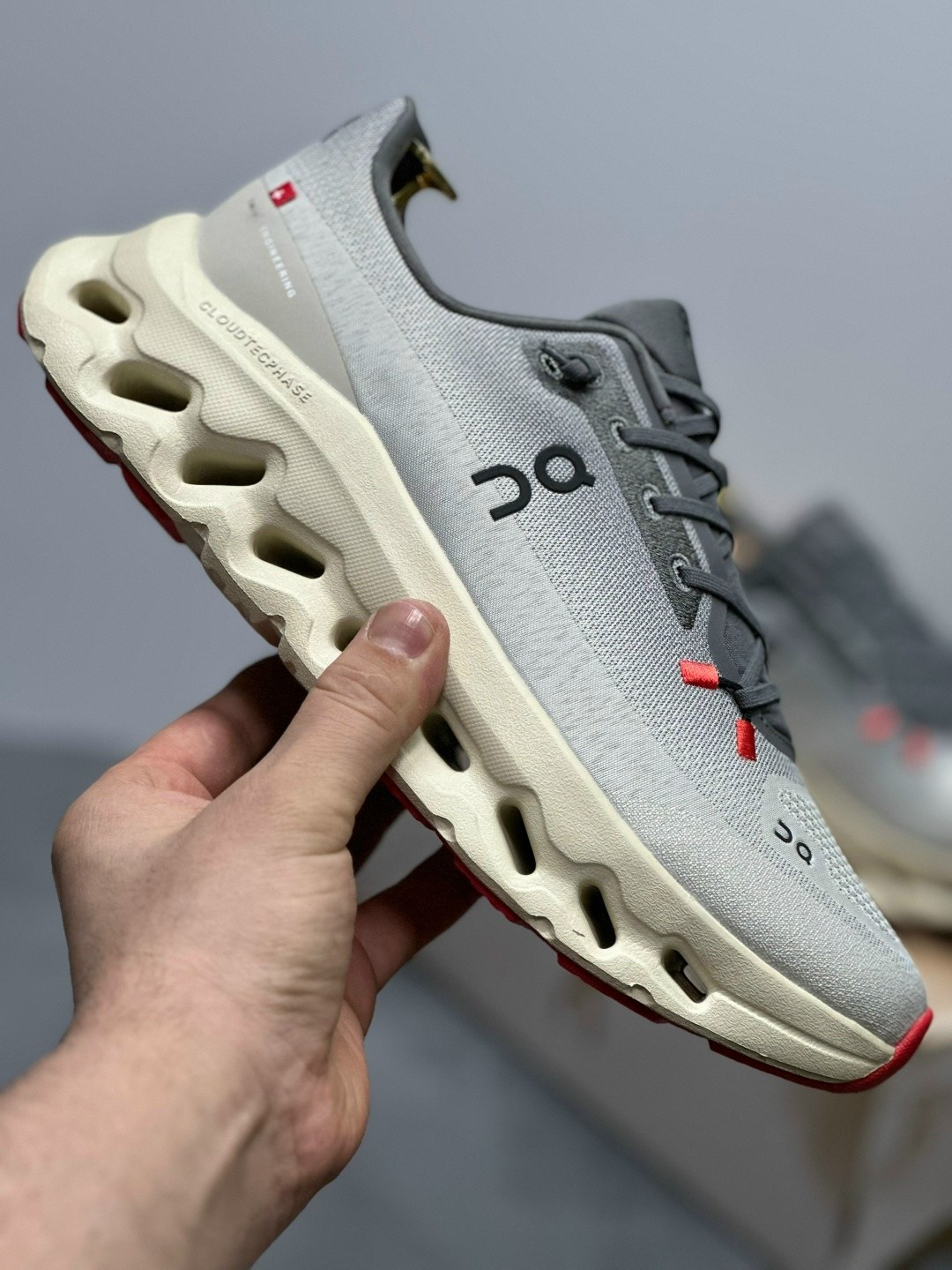 кроссовки,кроссовки on cloudtilt,кроссовки cloudtilt "cinder/sand" on running,дышащие кроссовки,кроссовки для бега
