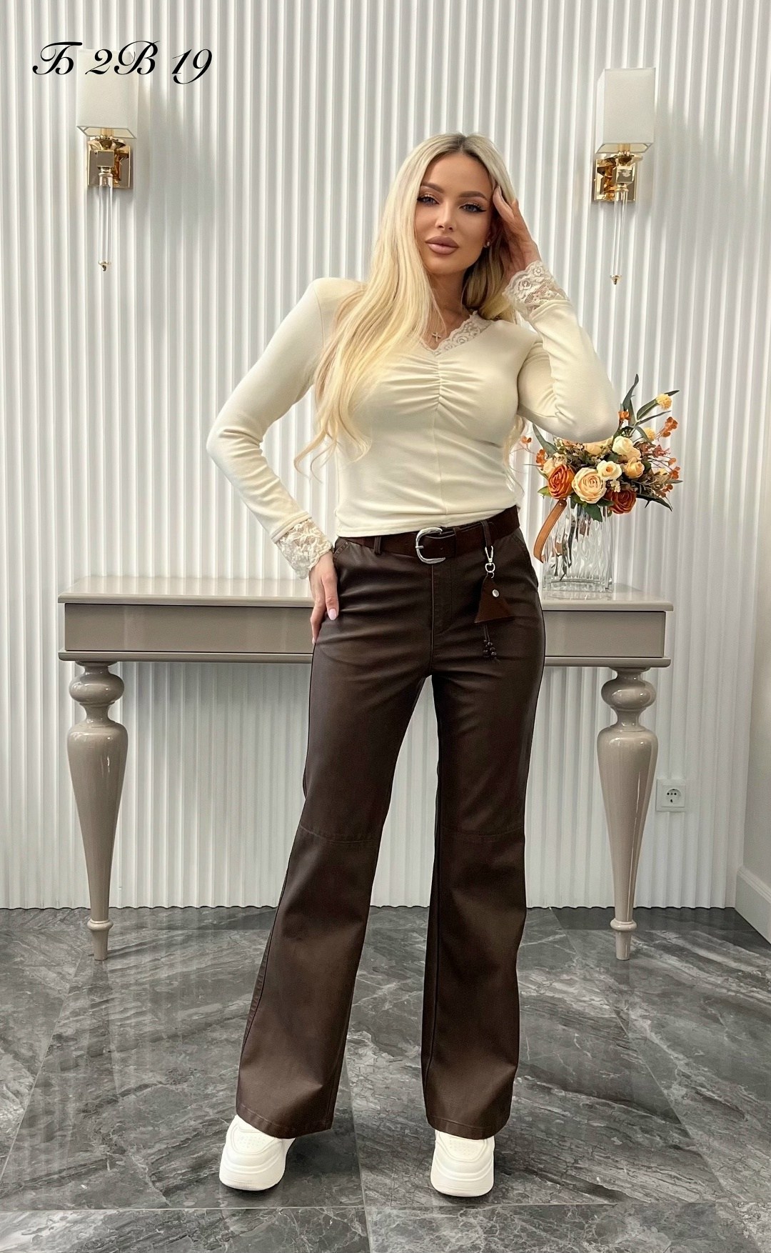 женские кожаные брюки,брюки из экокожи,кожаные брюки-клеш,кожаные брюки,женские брюки