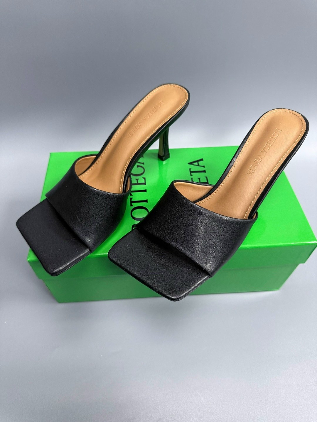 босоножки bottega veneta,мюли bottega veneta,босоножки bottega,,босоножки боттега венета лето 2026