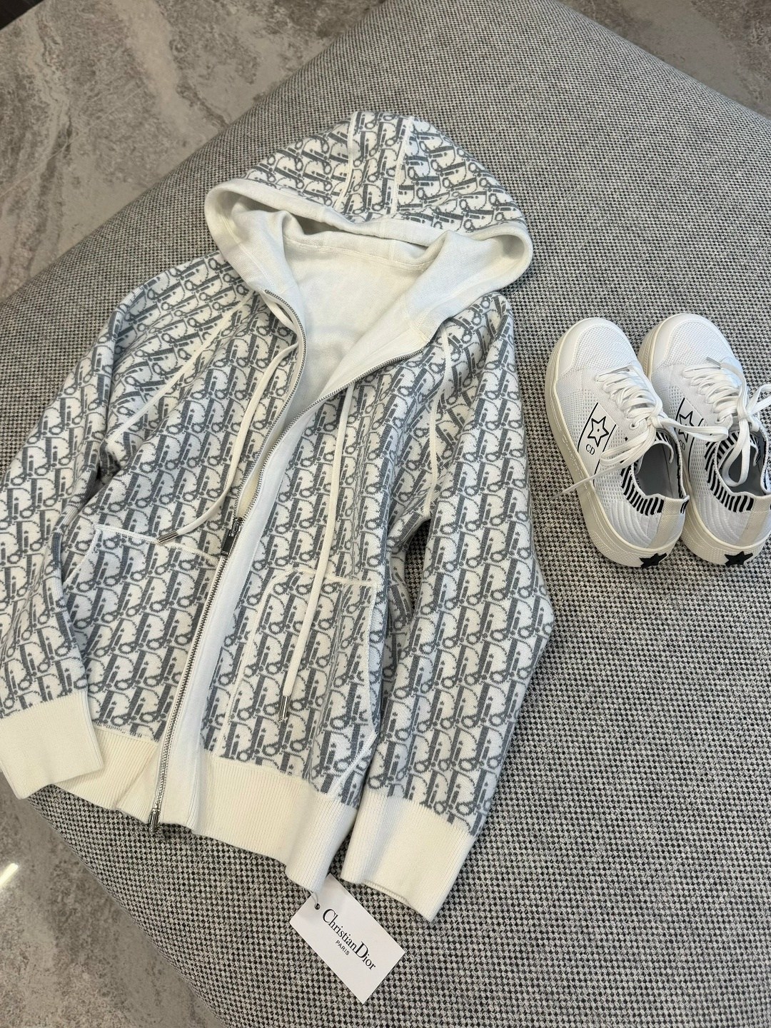 кофта диор,кардиган,женская двусторонняя куртка christian dior,женская кофта,кардиган с капюшоном