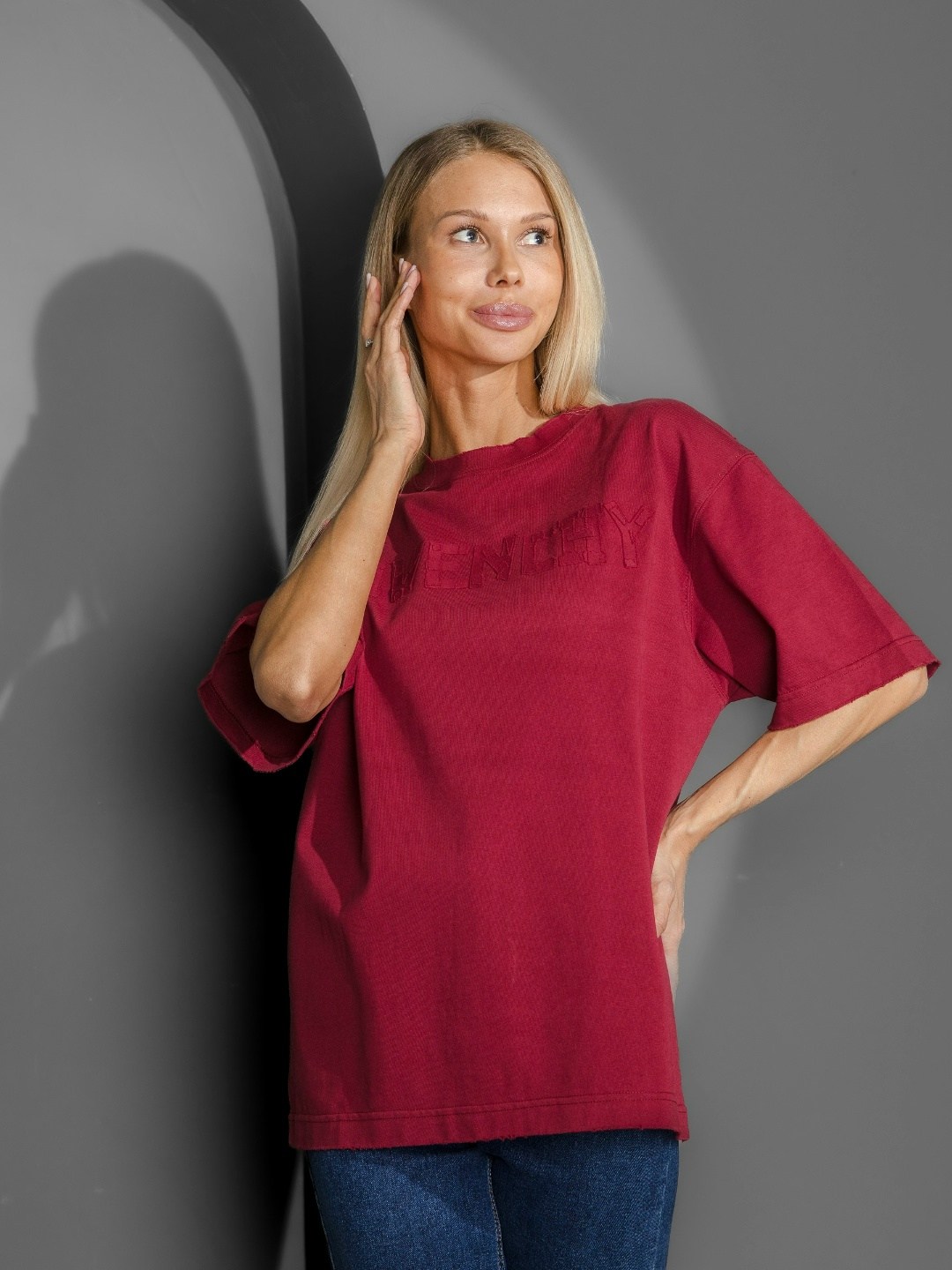 футболка женская бордовая,футболки женская,футболки женская оверсайз,бордовая футболка,футболки оверсайз