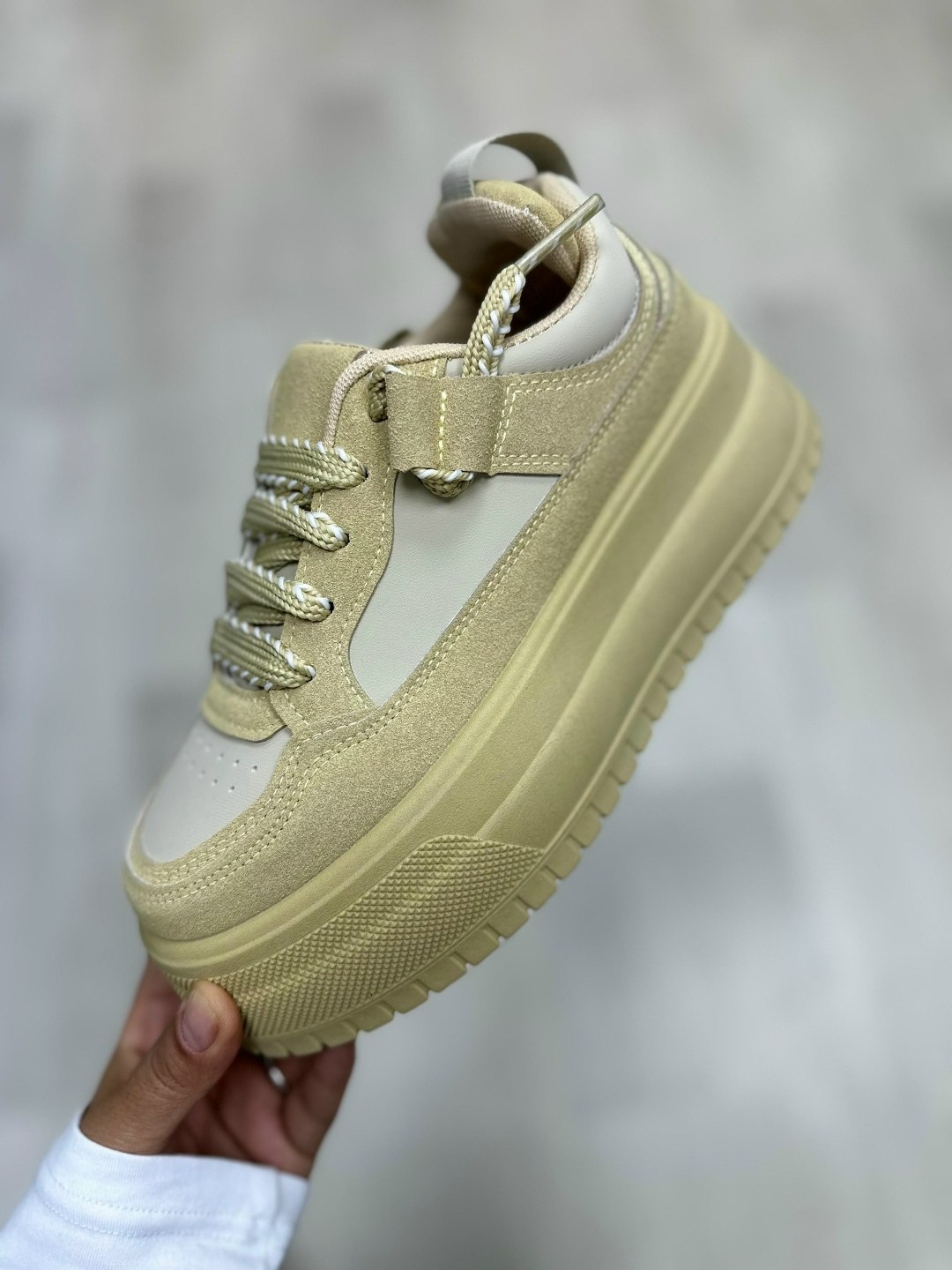 ,кроссовки женские,кроссовки женские черные,кроссовки черные, женская