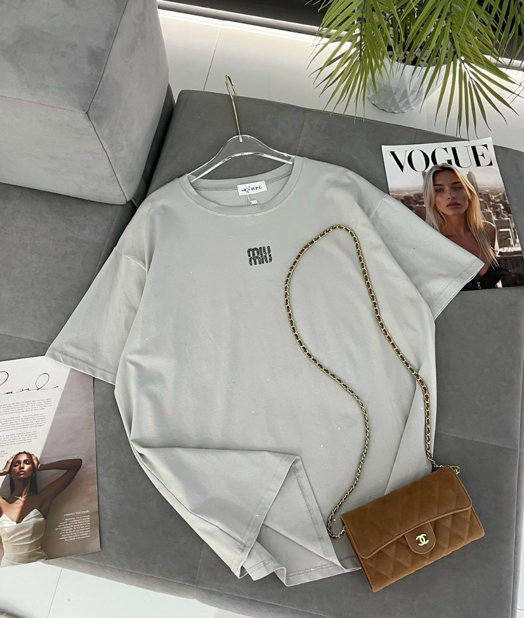 футболки женская,кофта женская,футболки модные,футболка со стразами,футболка