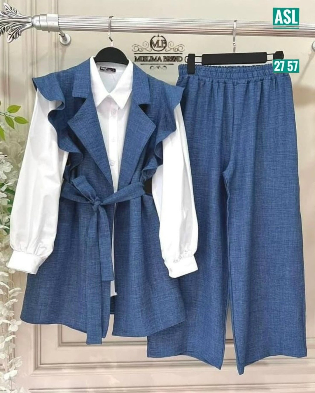 костюм женский тройка,стильные костюмы,красивые костюмы,женские костюмы,костюм бежевый