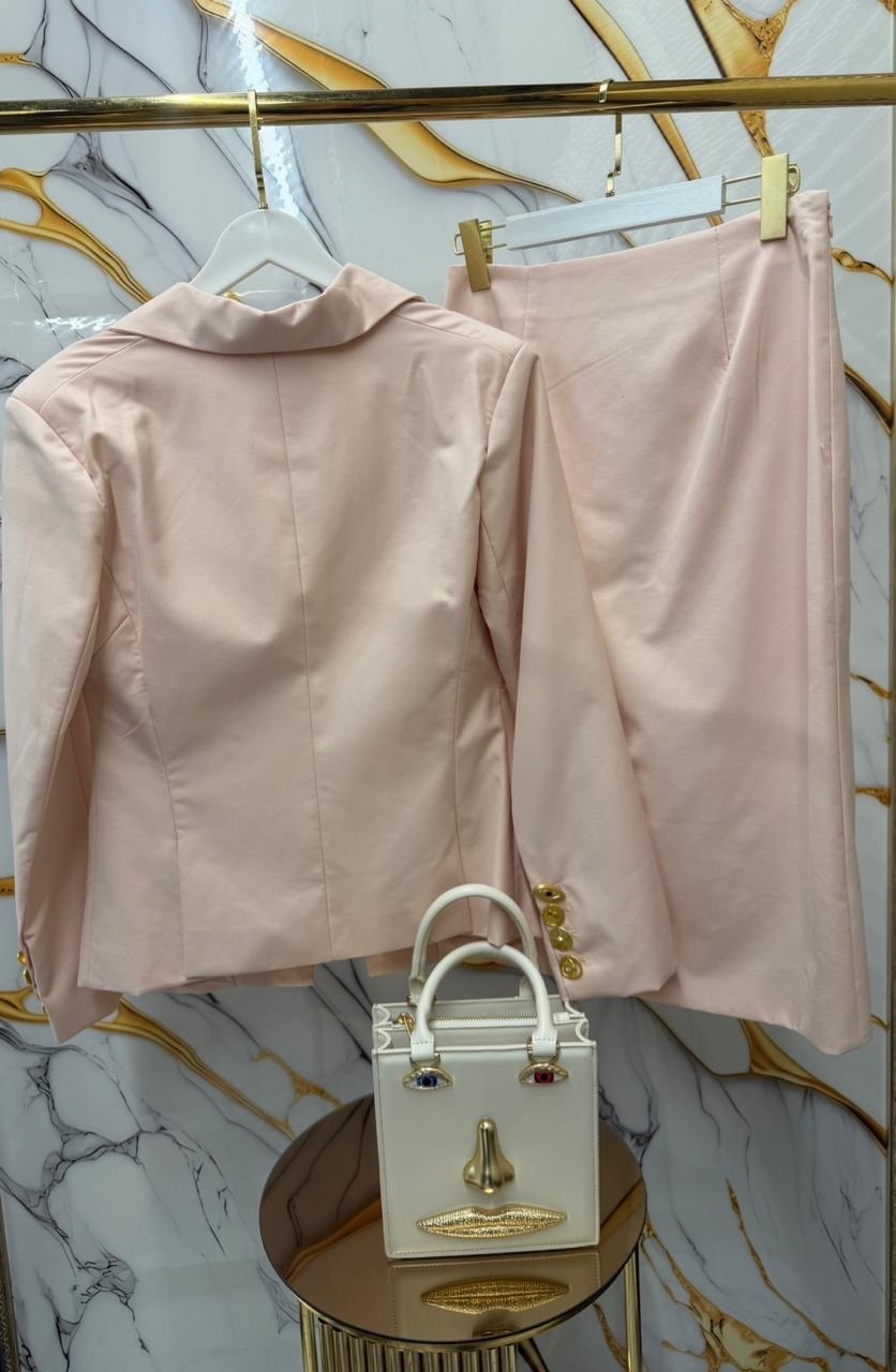 стильные костюмы,брючный костюм,женский костюм,деловой стиль,элегантные костюмы для женщин