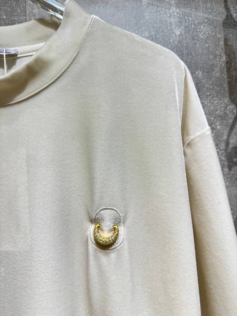 футболка,футболки женская,футболки модные,стильная футболка,футболки и топы