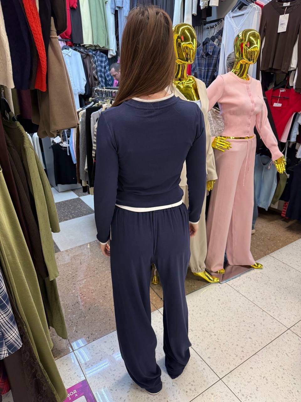 костюм повседневный,костюм с кроп топом и брюками,женский костюм с топом,женские костюмы,спортивные костюм