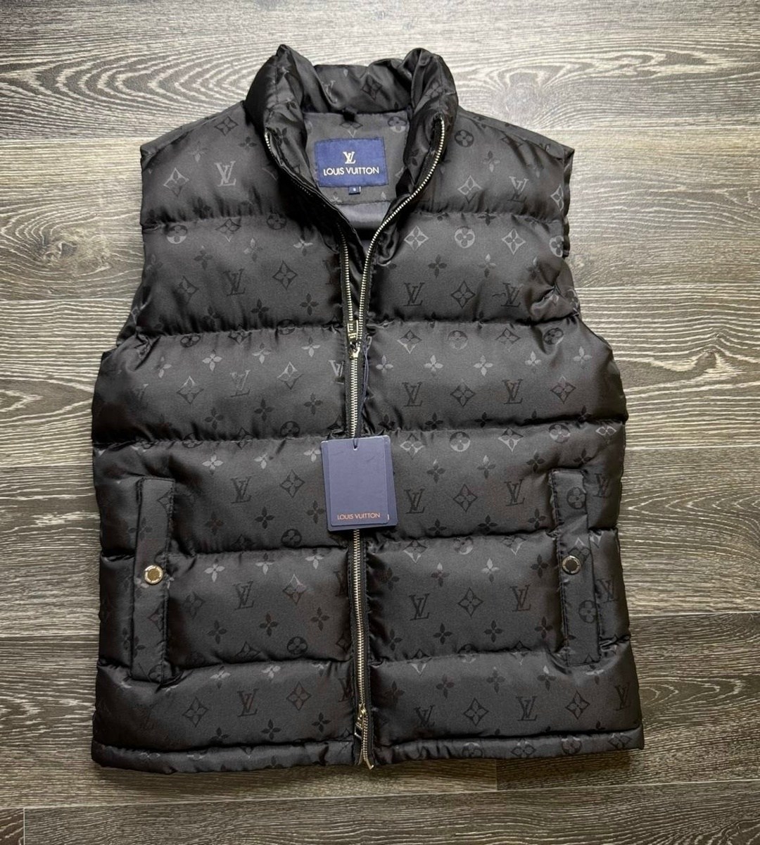 жилетка louis vuitton,жилет louis vuitton,жилетка луи виттон,мужской жилет louis vuitton,жилет louis vuitton мужской зимний 54ru