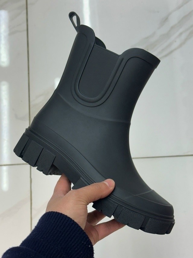 женские резиновые сапоги,резиновые сапоги,женские водонепроницаемые резиновые сапоги,резиновые сапоги модные,