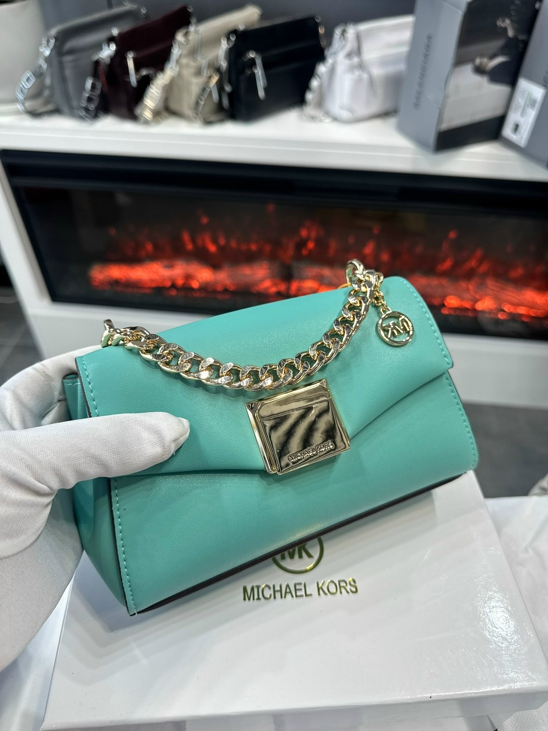 сумка на плечо michael kors,женская cумка michael kors,сумка michael kors,michael kors сумка багет,сумка michael kors женские сумки