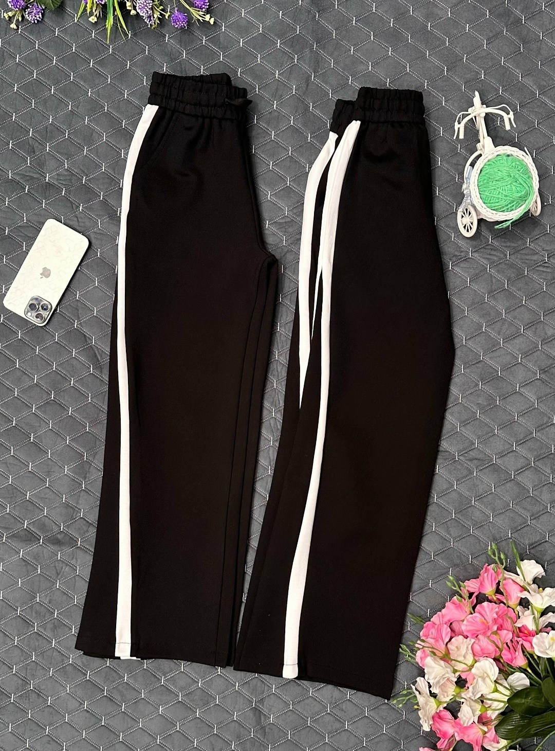 спортивные брюки с лампасами,штаны с лампасами,спортивные штаны,спортивные брюки палаццо с завязками и лампасами,брюки тонкий