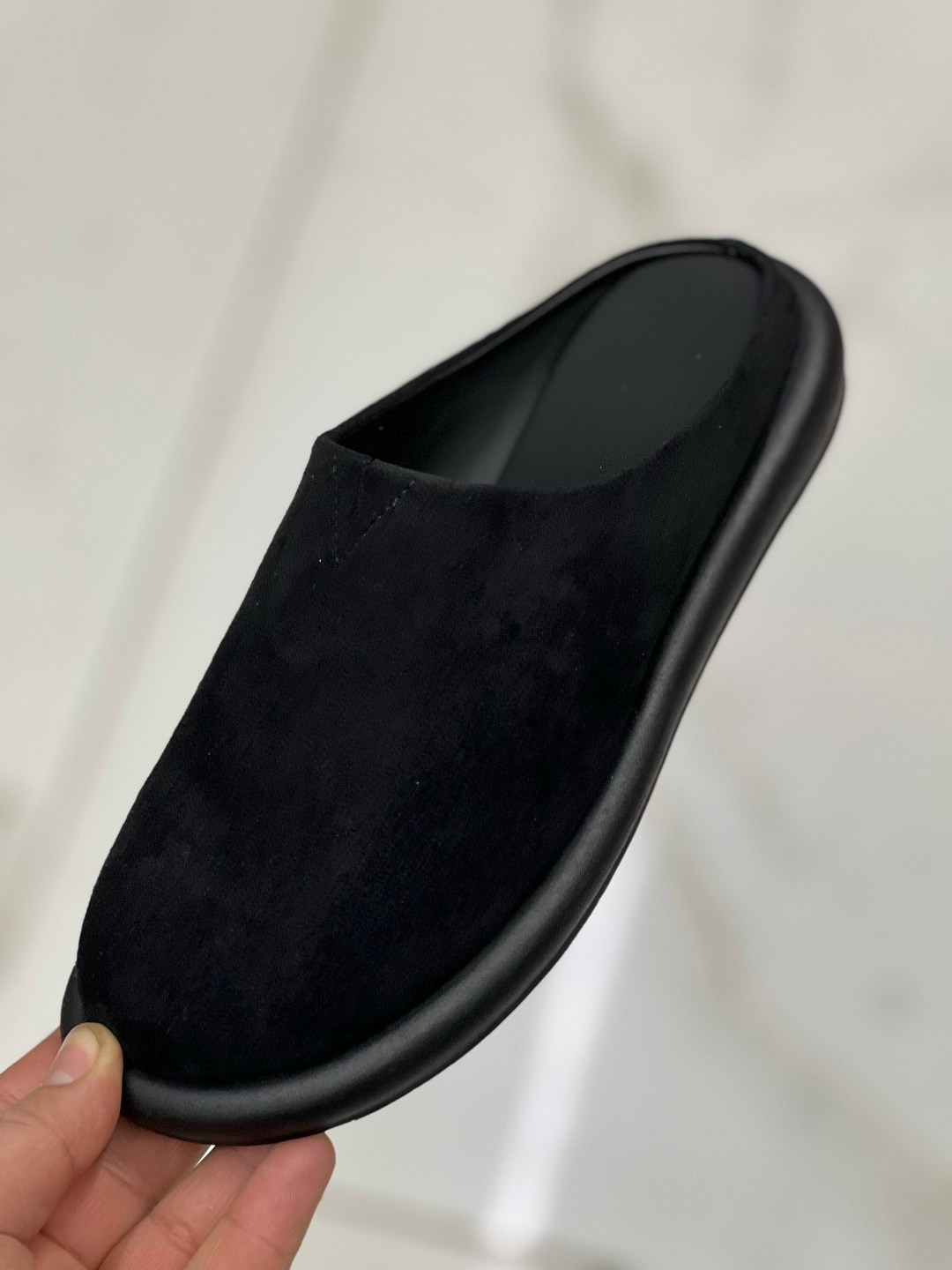 ,шлепанцы женские,замшевые сабо,тапочки на плоской подошве,модная женская