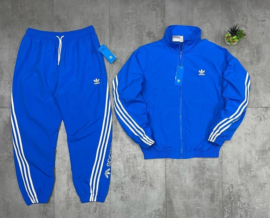 костюм спортивный adidas originals,спортивный костюм adidas sportswear 3-stripes woven черный,спортивный костюм adidas,мужской спортивный костюм adidas wv light ts bk4103,мужской спортивный костюм "ad