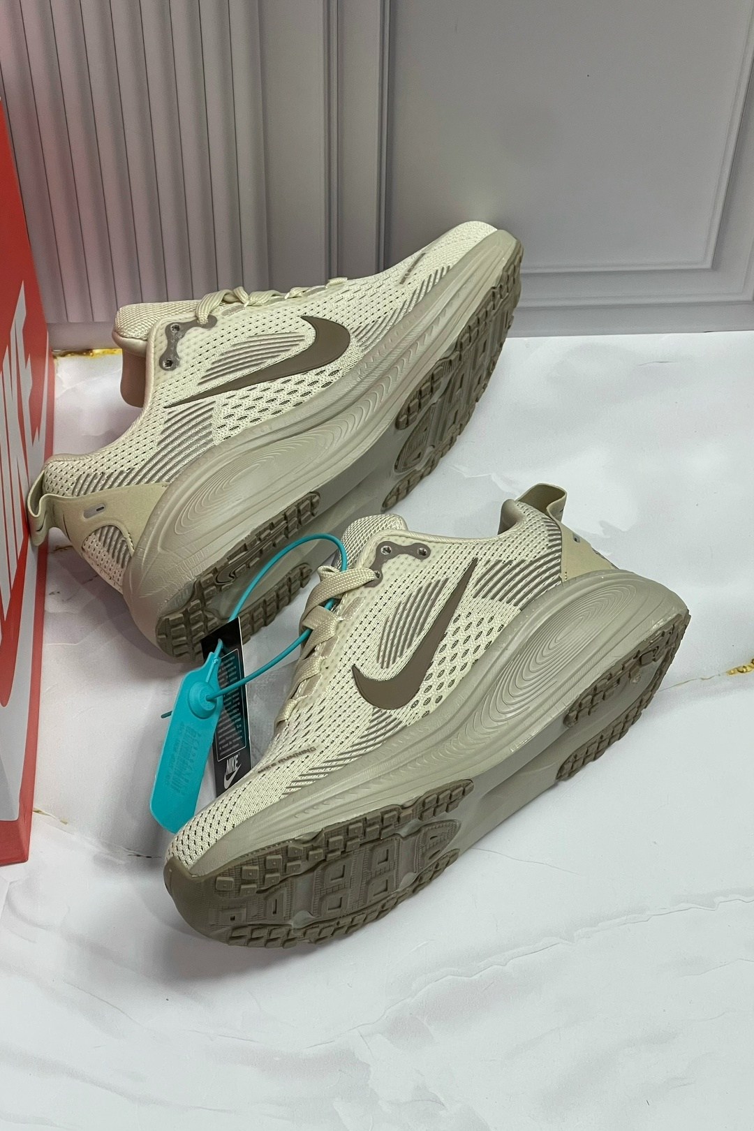 женские кроссовки nike,женские кроссовки,кроссовки,кроссовки nike,спортивная