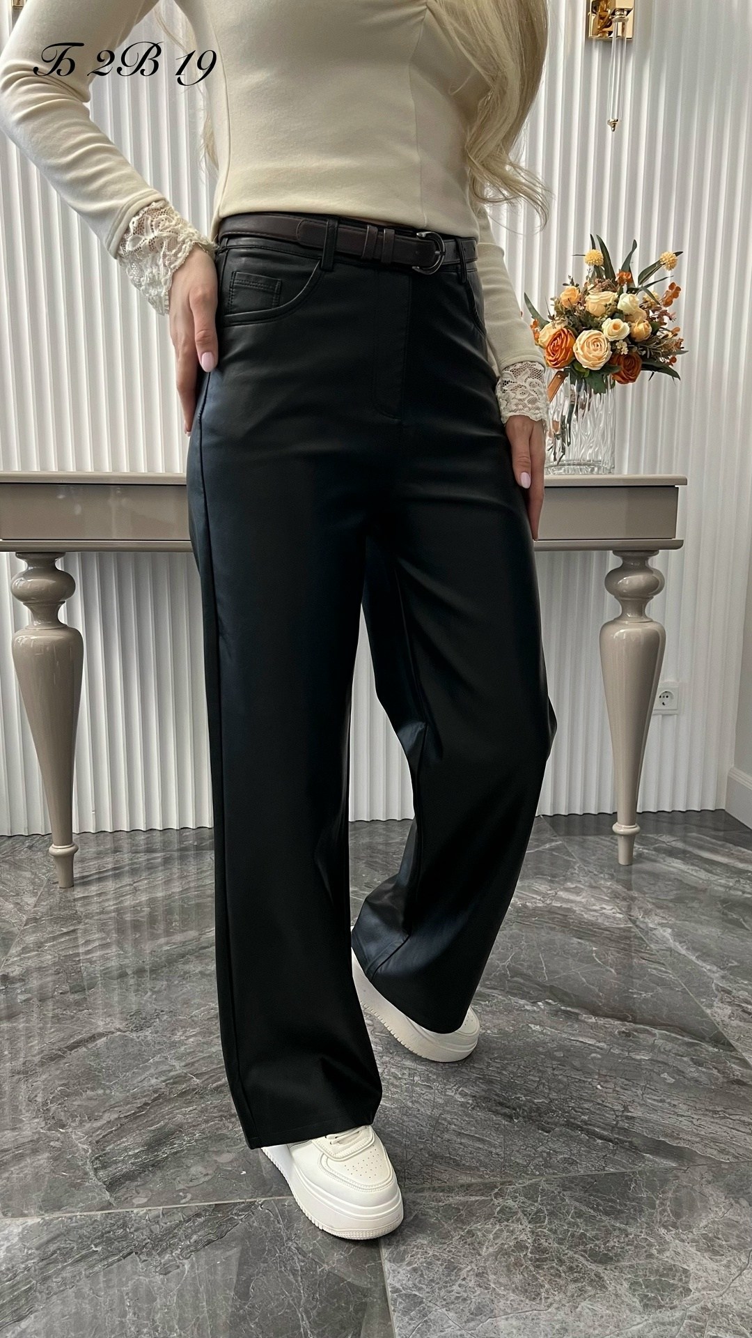 женские брюки из экокожи,кожаные штаны,стильные женские брюки из экокожи,брюки из экокожи,брюки из эко кожи