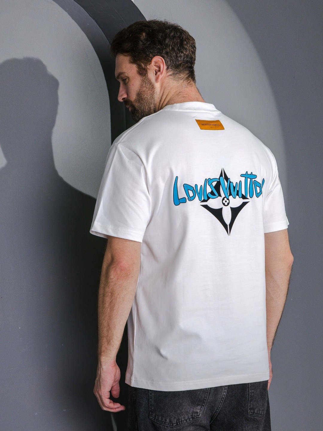 мужская футболка,белая мужская футболка,футболка,футболка мужская базовая,мужские футболки quiksilver