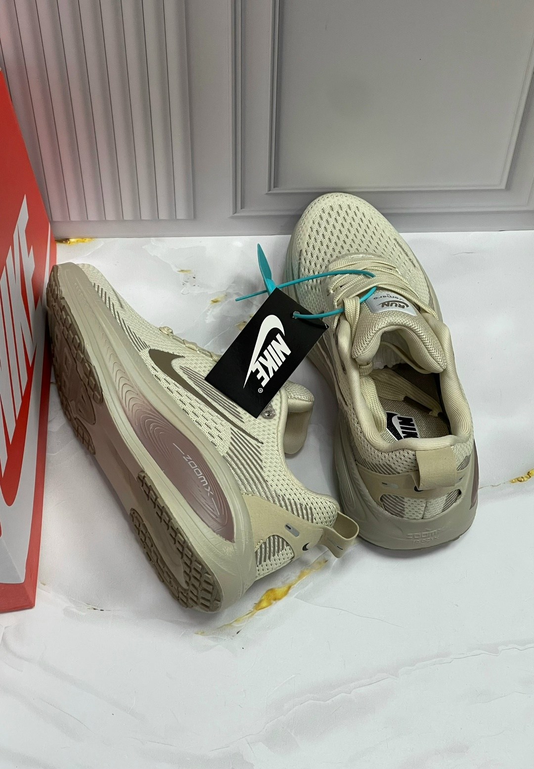 женские кроссовки nike,женские кроссовки,кроссовки,кроссовки nike,спортивная