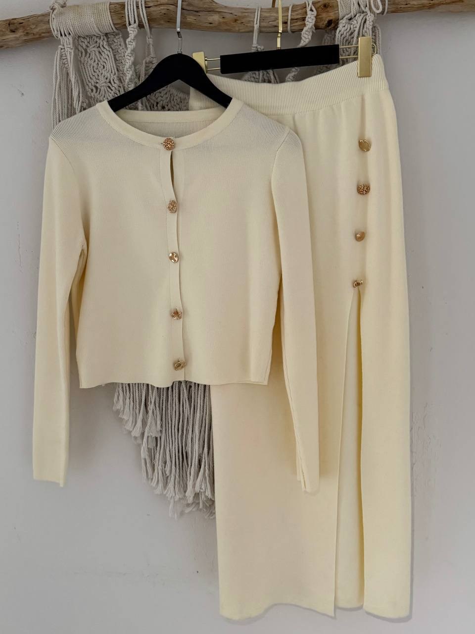 костюм с юбкой,трикотажный костюм,трикотажный костюм женский с юбкой,костюм женский,женский костюм с юбкой